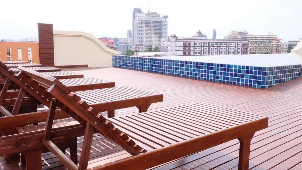 D Hotel Pattaya Exterior photo